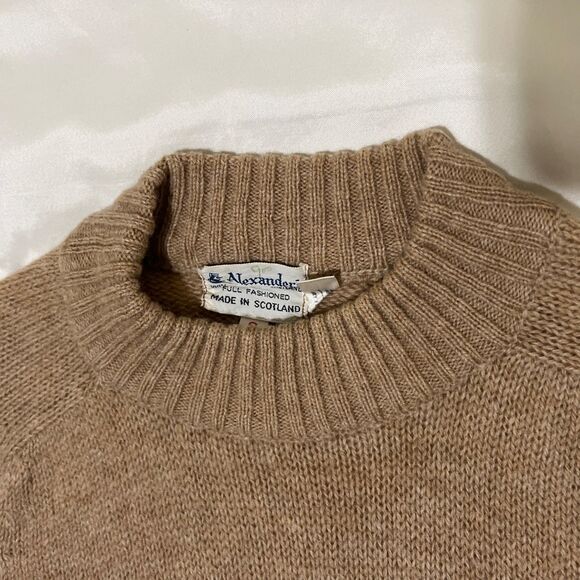 Alexander’s Sweater 100% Pure Wool Shetland Made In Scotland Size S Tan - Picture 9 of 15